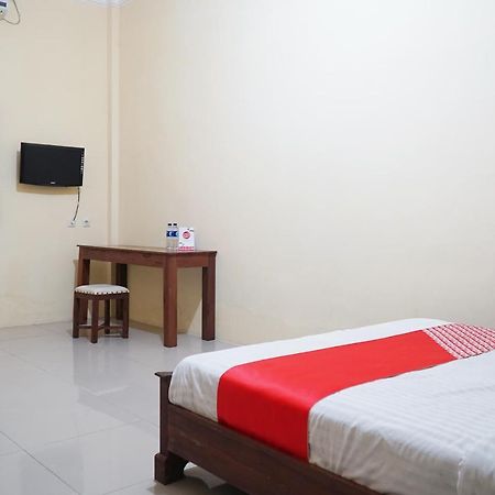 Oyo Flagship 1034 Pondok Mulia Guest House Syariah Баликпапан Екстериор снимка